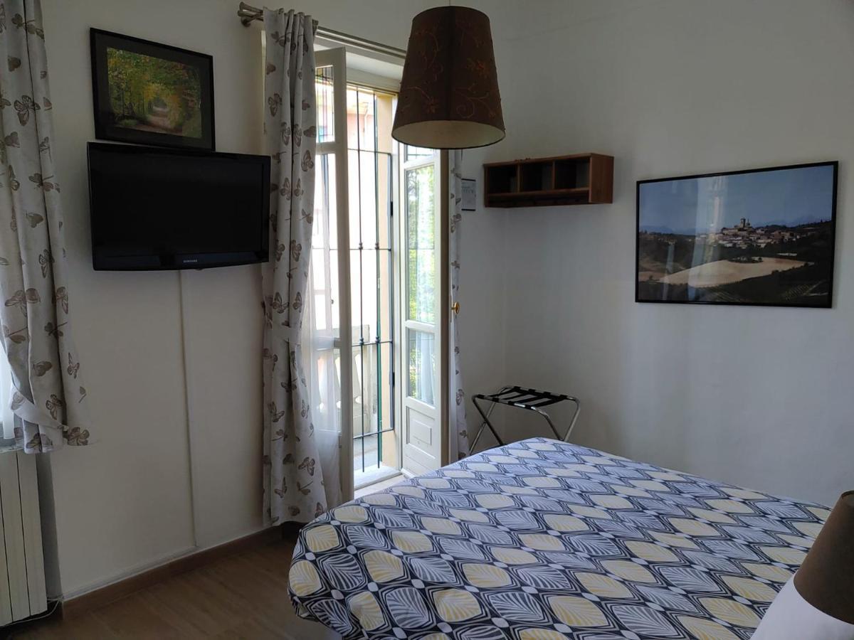 B&B Villa Ferrari Asti Eksteriør billede